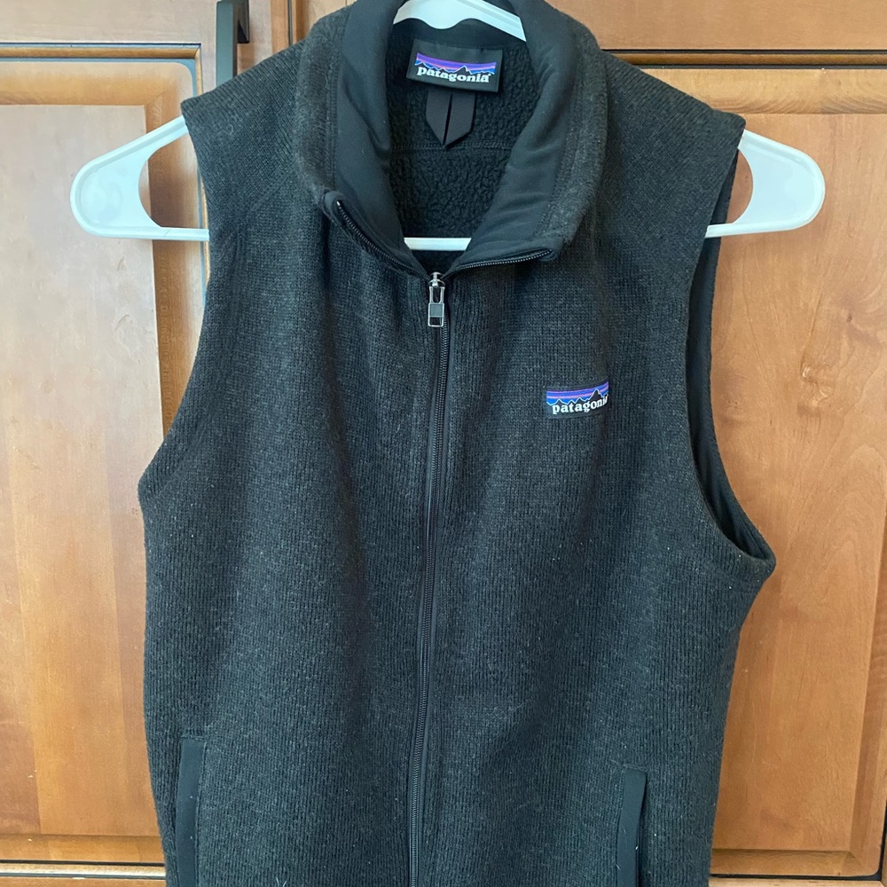 Women’s Columbia best. EUC. Size small.